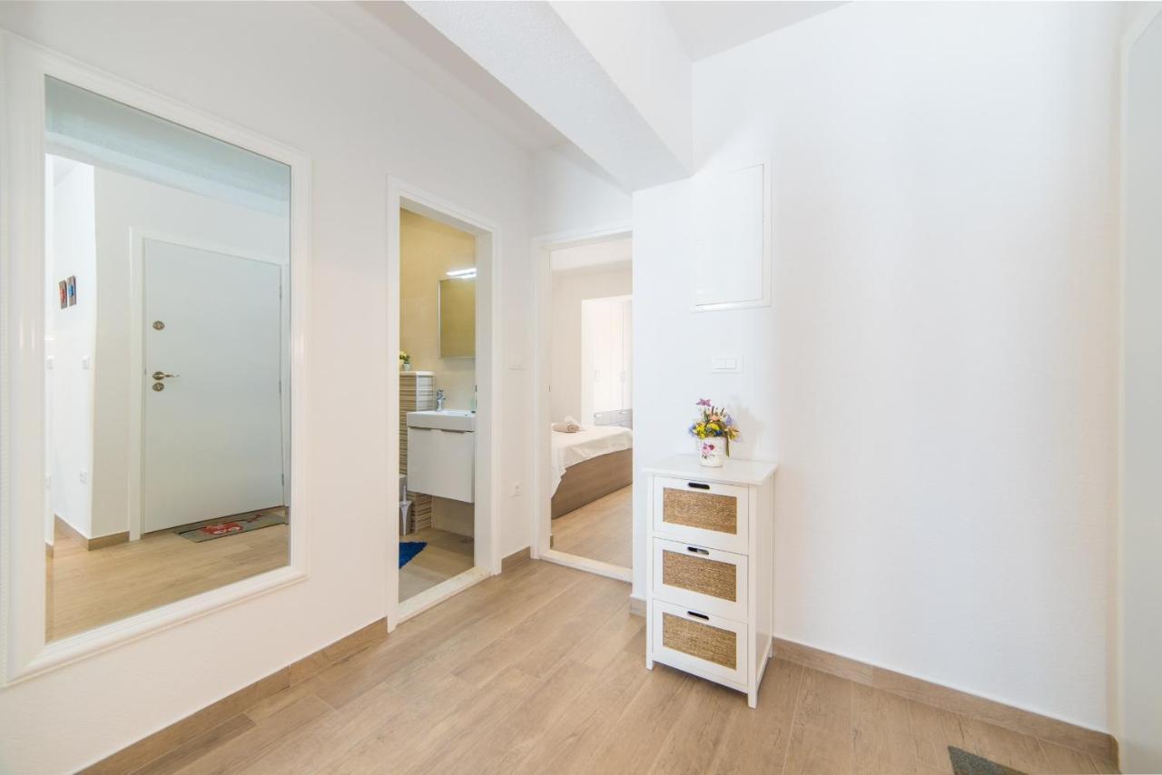 Lalu Apartment *