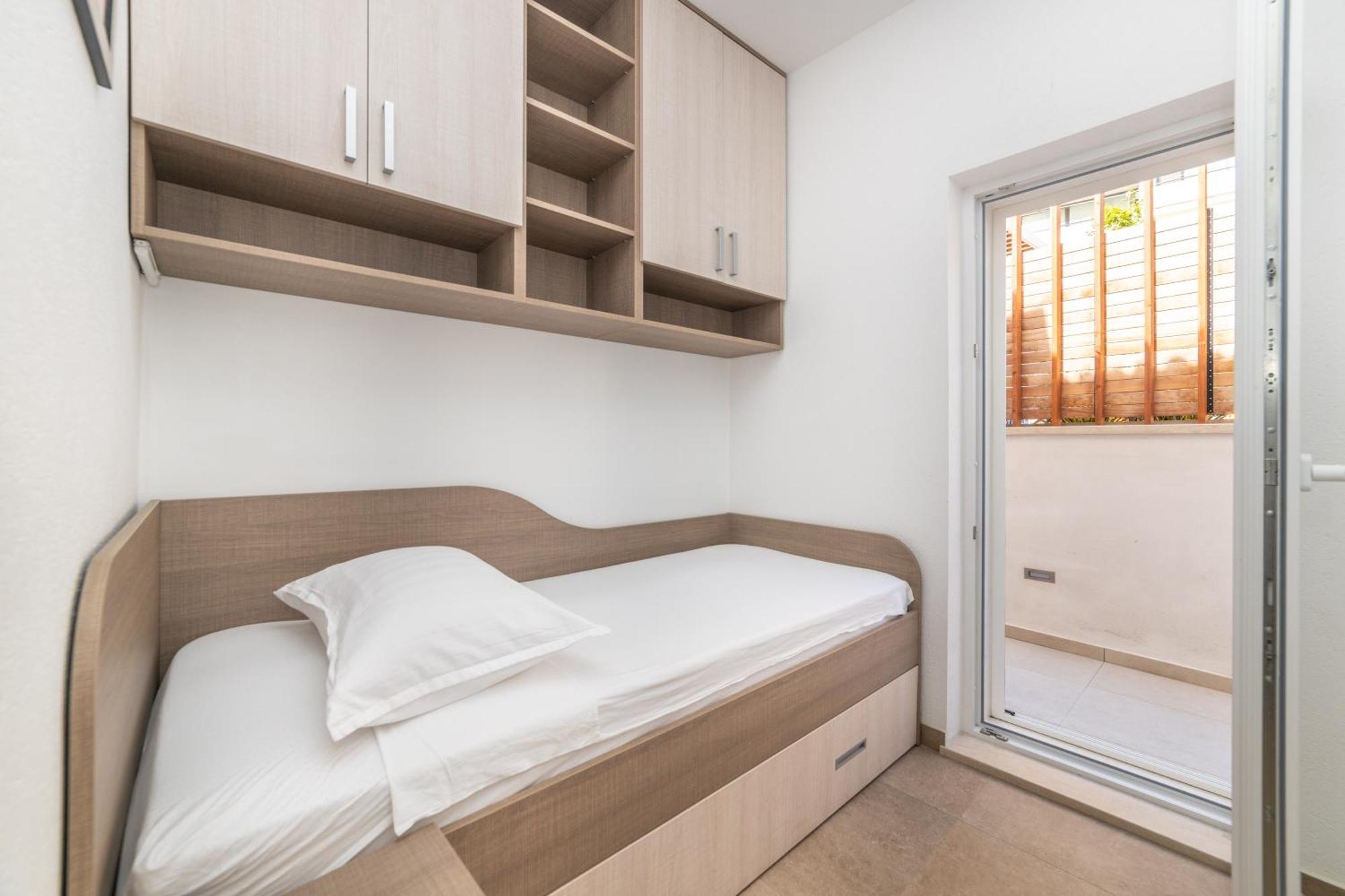 Lalu Apartment