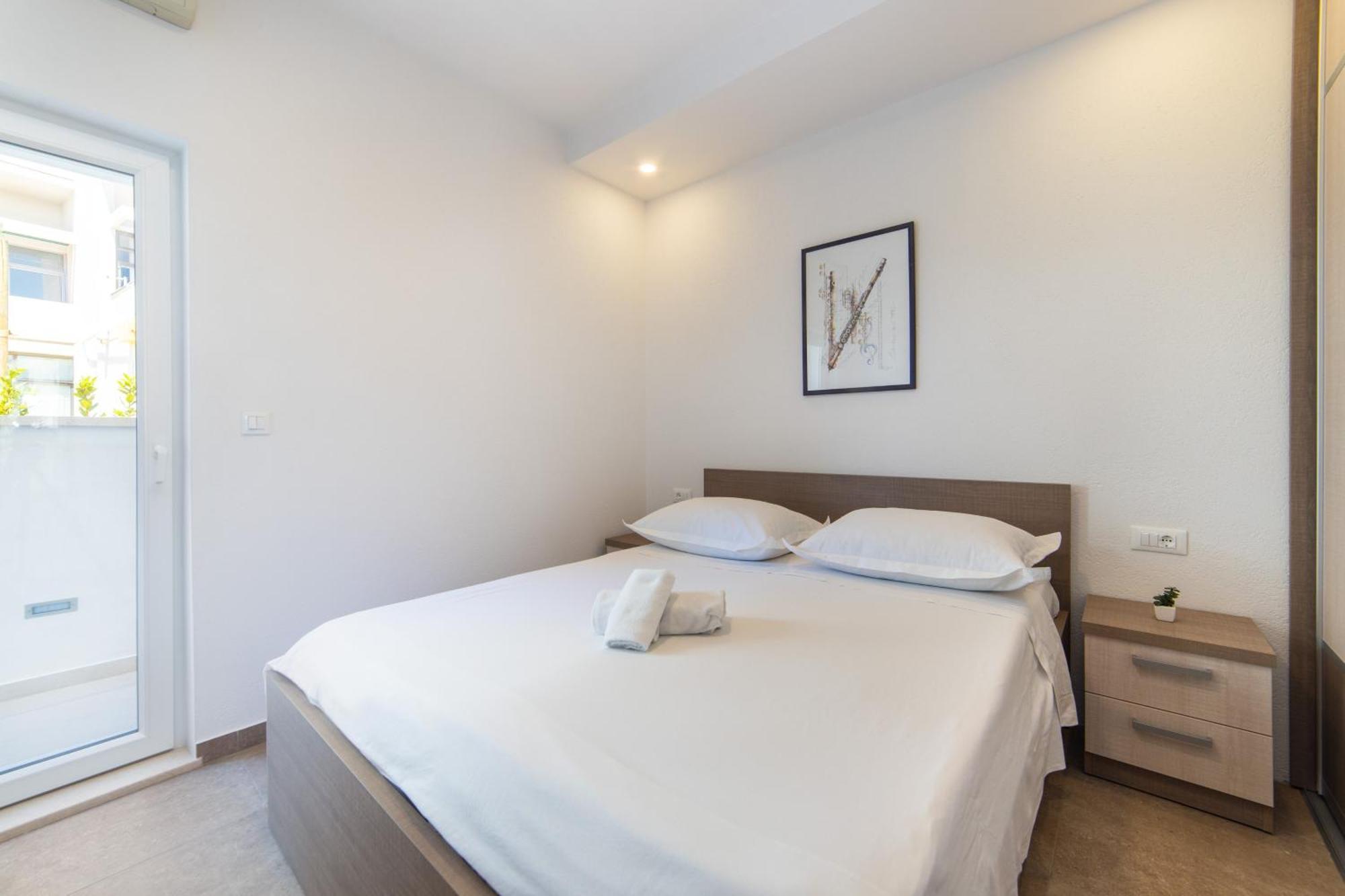 Lalu Apartment *